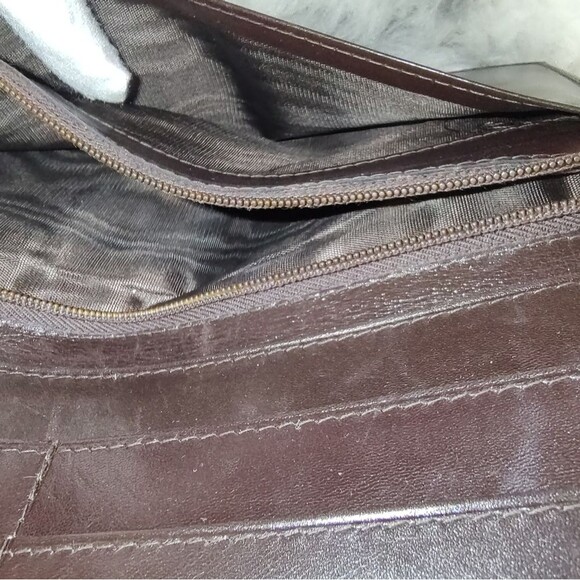 Ferragamo vintage logo canvas/leather bifold passport holder wallet EUC - Picture 11 of 12